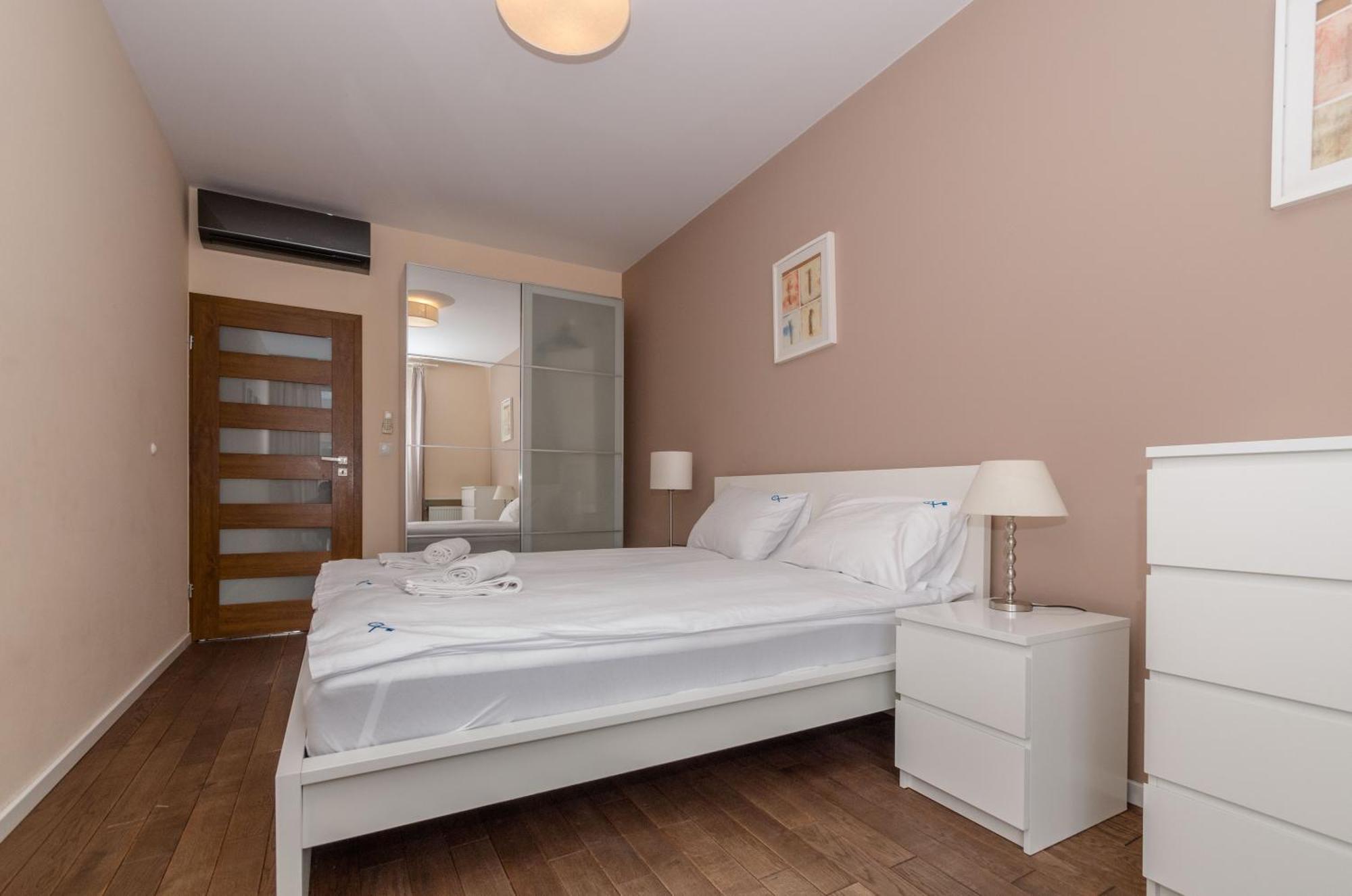 Landmark Apartments Krasków Εξωτερικό φωτογραφία